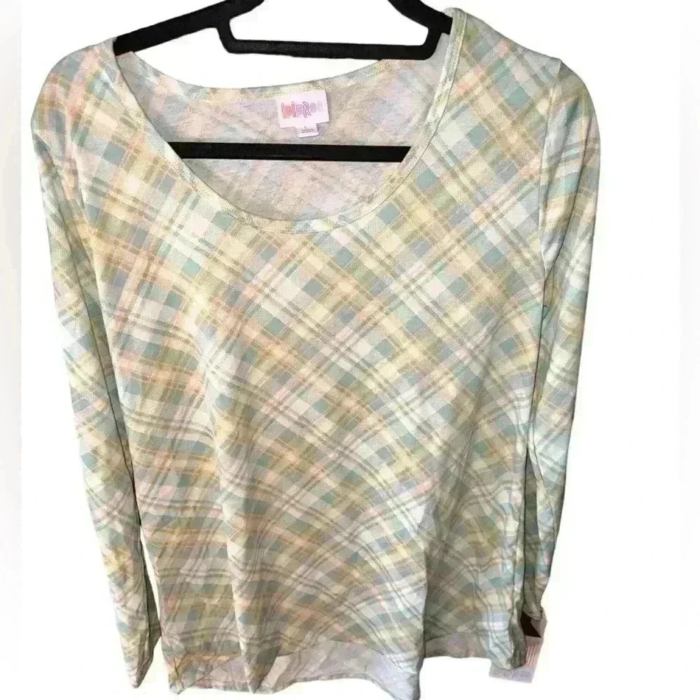 Lularoe large green, yellow, white, pink plaid long sleeve‎ Lynnae. NWT .